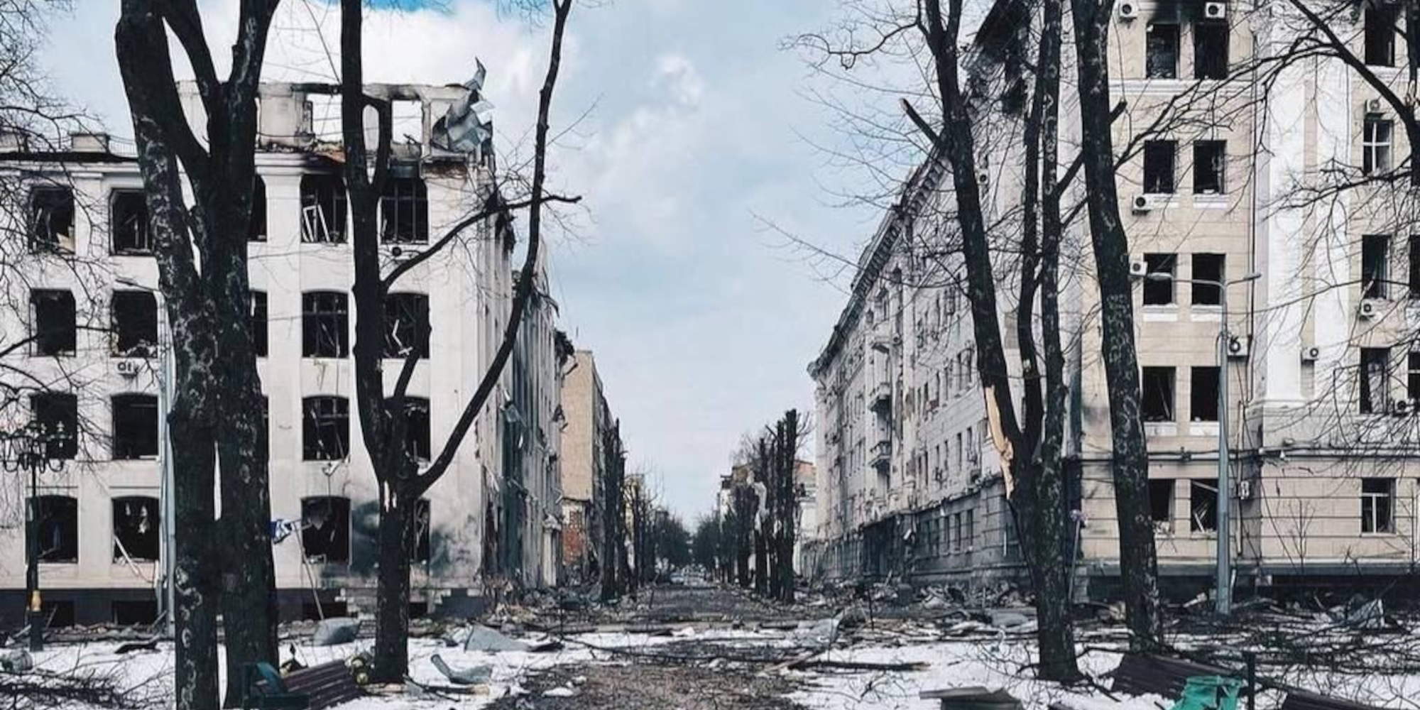 Εικόνα βομβαρδισμένου τοπίου στην Ουκρανία