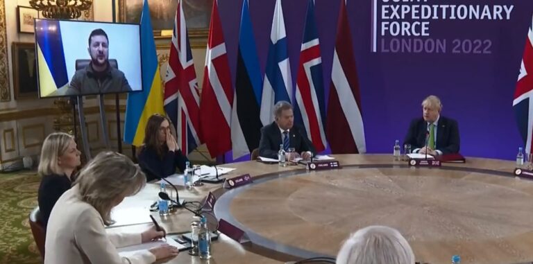Ζελένσκι: «Είμαστε όλοι στόχοι της Ρωσίας και όλα θα πάνε στραβά για την Ευρώπη εάν πέσει η Ουκρανία» (βίντεο)
