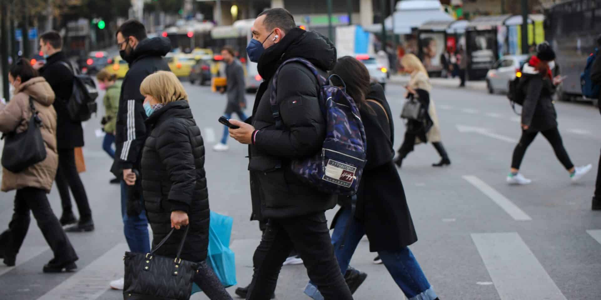 Κόσμος στον δρόμο - Κορονοϊός