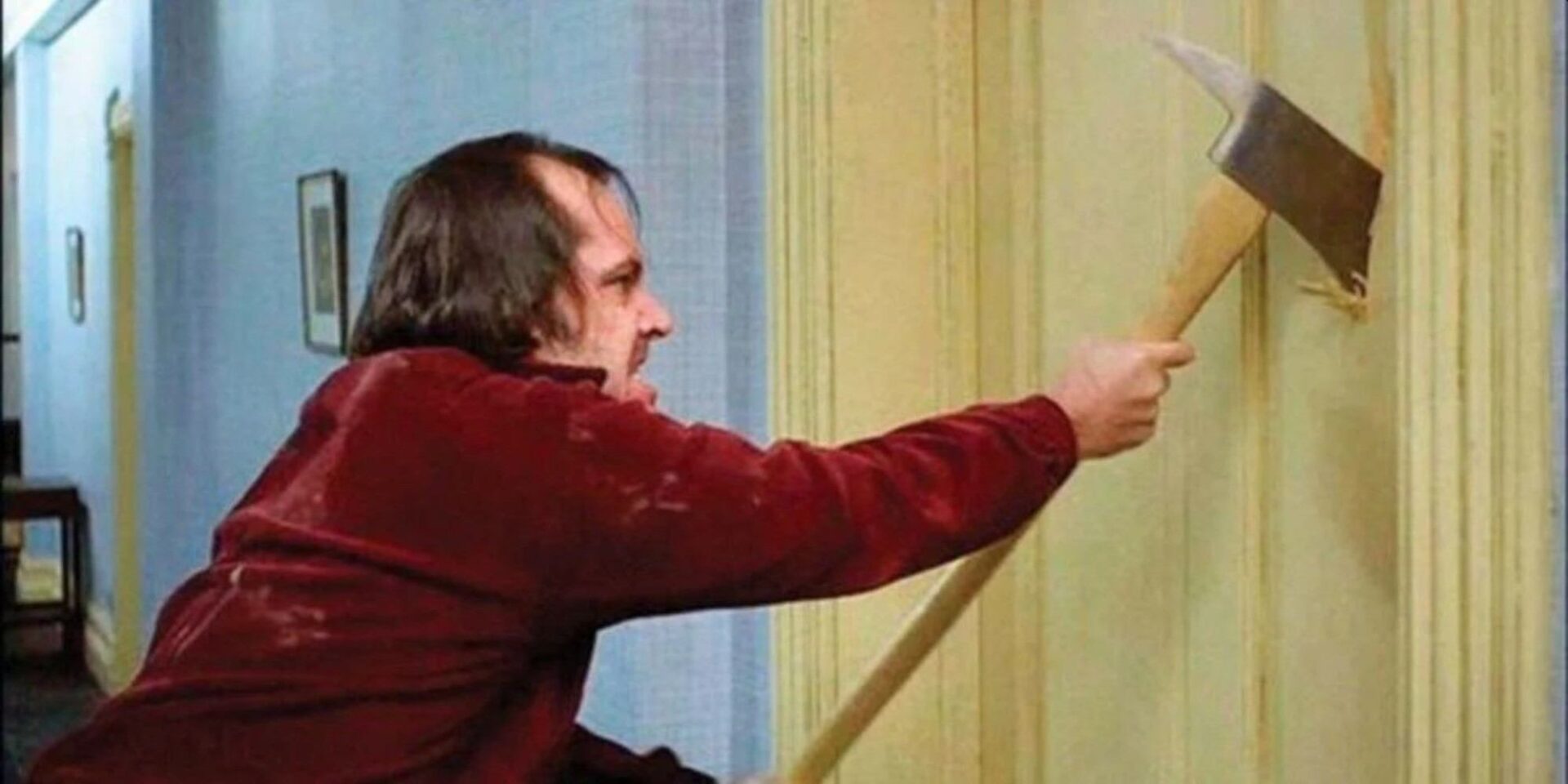 Η σκηνή με το τσεκούρι από την ταινία Λάμψη