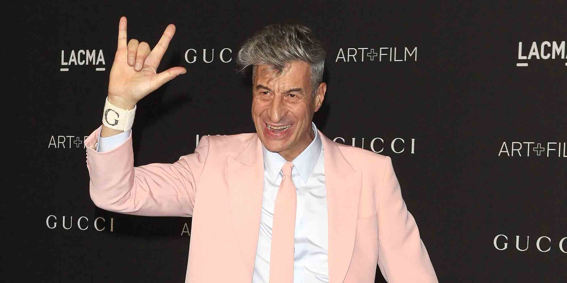 Ο γνωστός γλύπτης και περφόρμερ Maurizio Cattelan