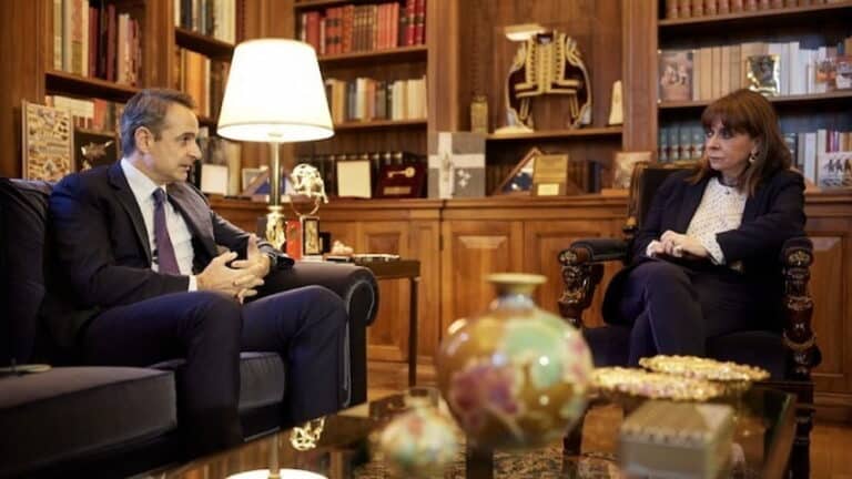 Ο Κυριάκος Μητσοτάκης θα συναντηθεί στις 12:00 με την Κατερίνα Σακελλαροπούλου στο Προεδρικό Μέγαρο