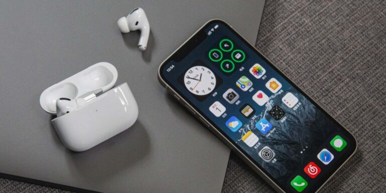 Αυτές είναι οι «must» εφαρμογές που προτείνει η Apple να κατεβάσετε στα iPhone