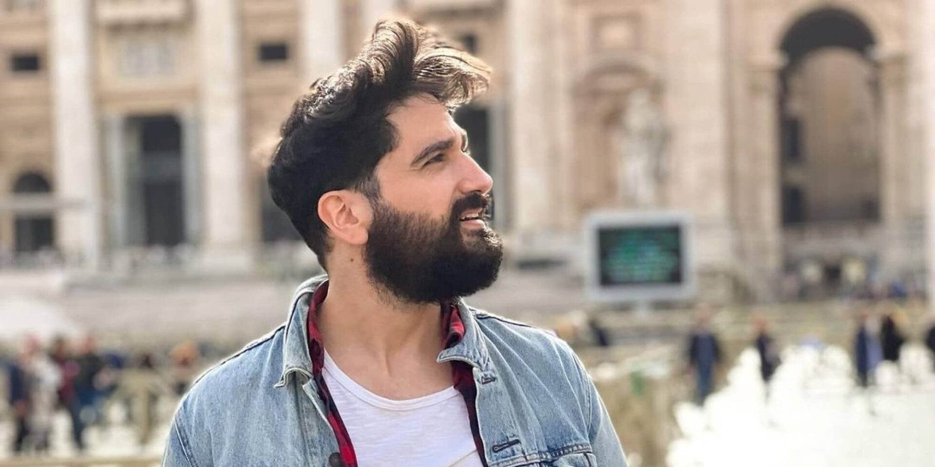 Ο Διονύσης Ατζαράκης