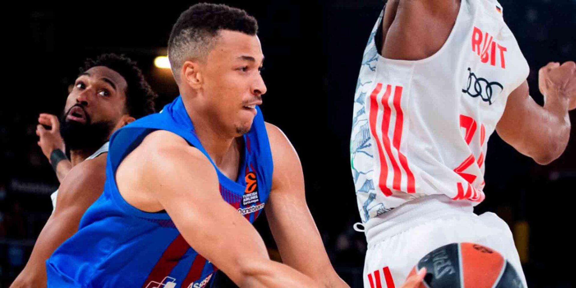 Φάση από τον αγώνα της Euroleague Μπαρτσελόνα - Μπάγερν Μονάχου