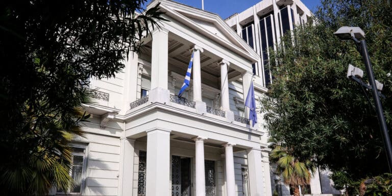To ΥΠΕΞ απαντά στο «άλυτο μακεδονικό ζήτημα» του Μίτσκοσκι: «Το γεγονός αυτό αποτελεί πρόκληση για την Ελλάδα»