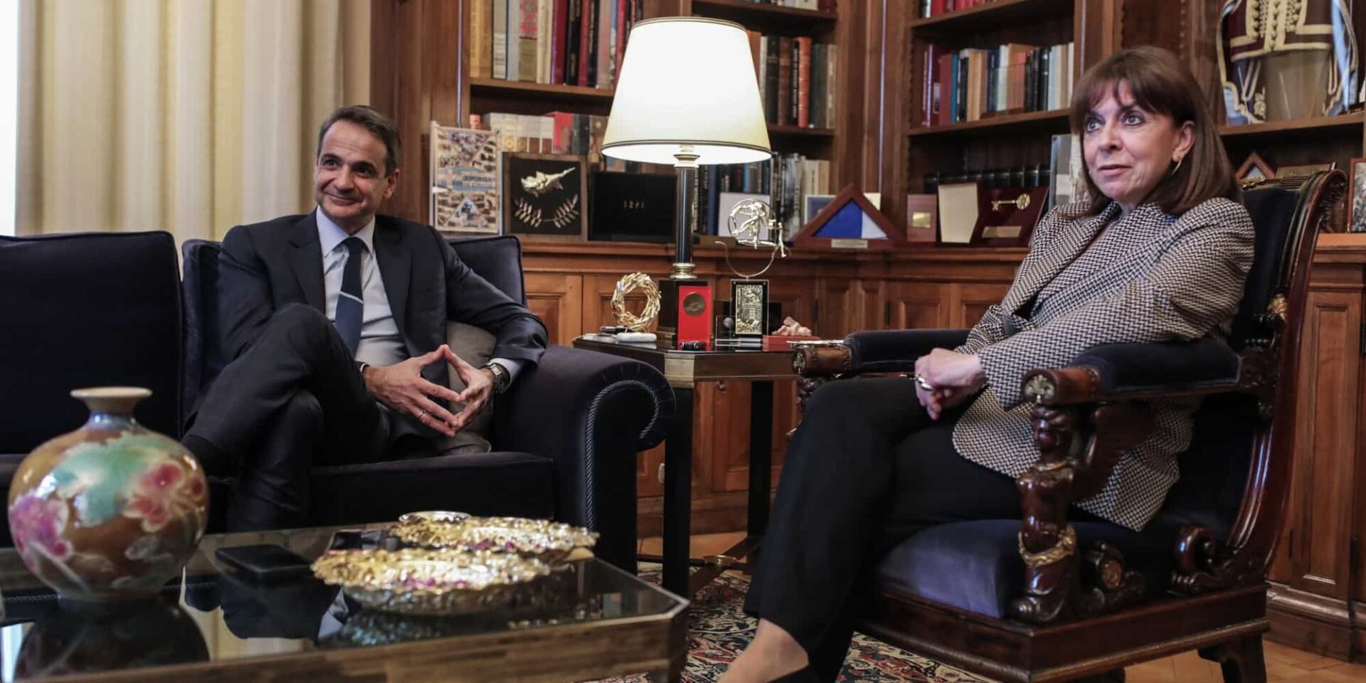 O Κυριάκος Μητσοτάκης και η Κατερίνα Σακελλαροπούλου