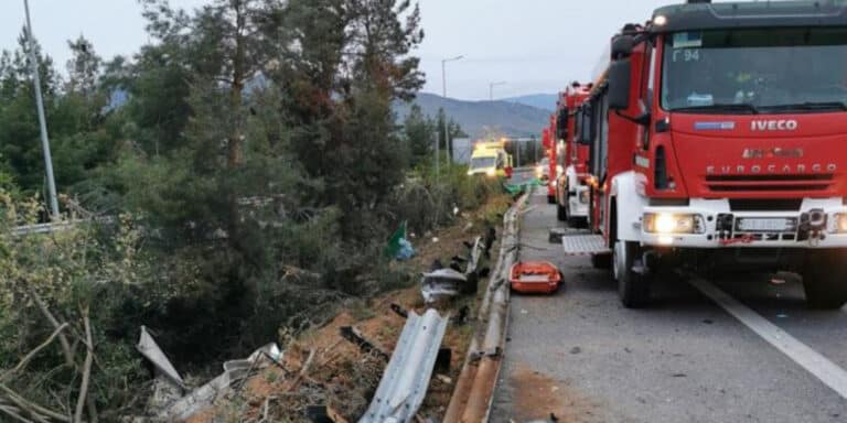 Θανατηφόρο τροχαίο στη Λάρισα: «Τρελή» πορεία για νταλίκα – Ένας νεκρός (εικόνες)