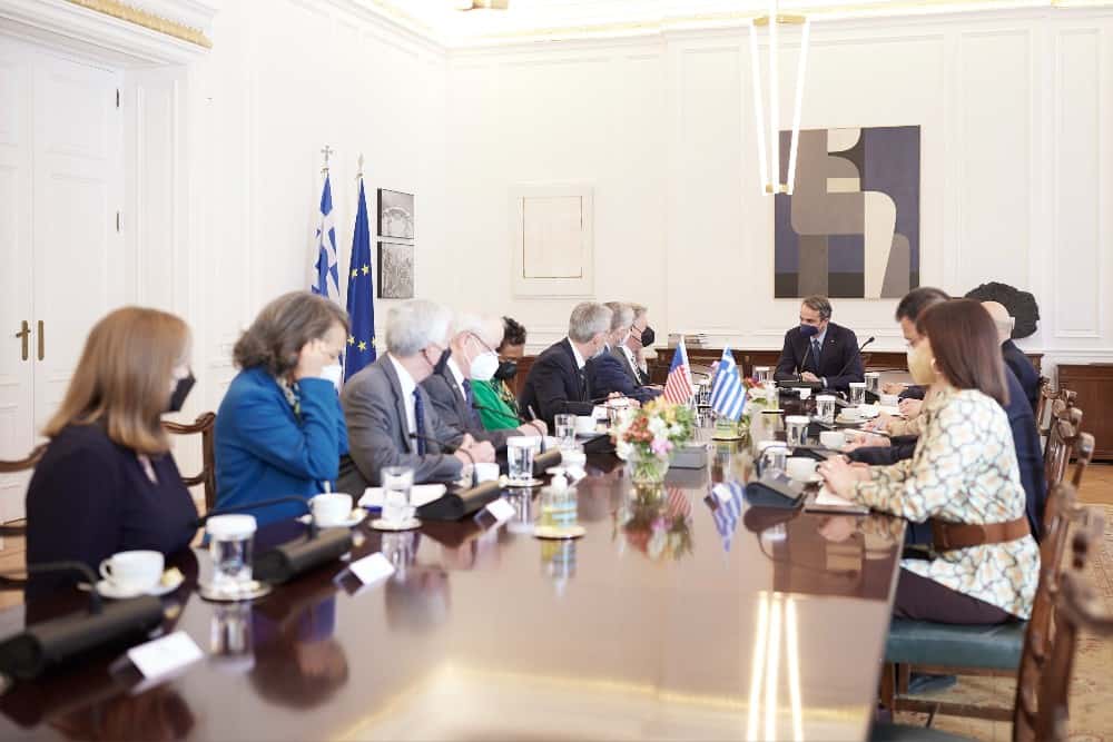 Ο Κυριάκος Μητσοτάκης συναντήθηκε με διακομματική αντιπροσωπεία της Βουλής των Αντιπροσώπων των ΗΠΑ