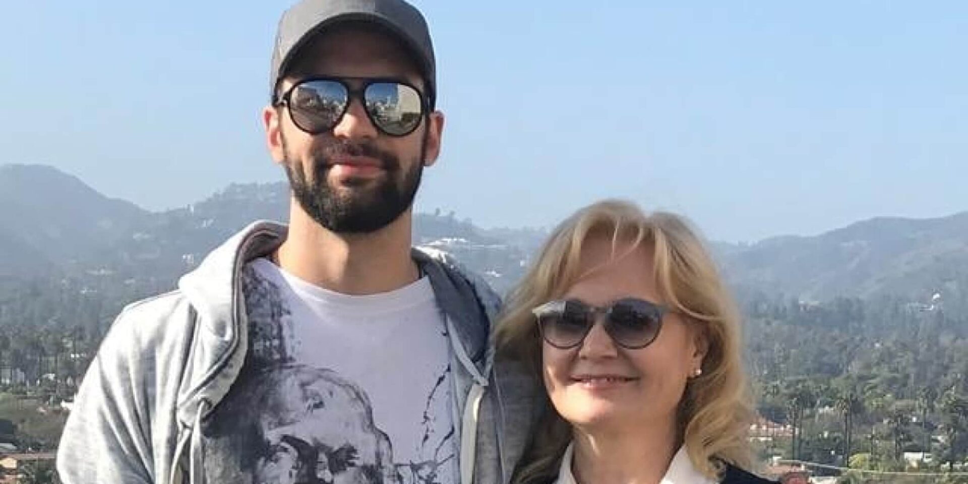 Η Αγγελική Νικολούλη με τον γιο της