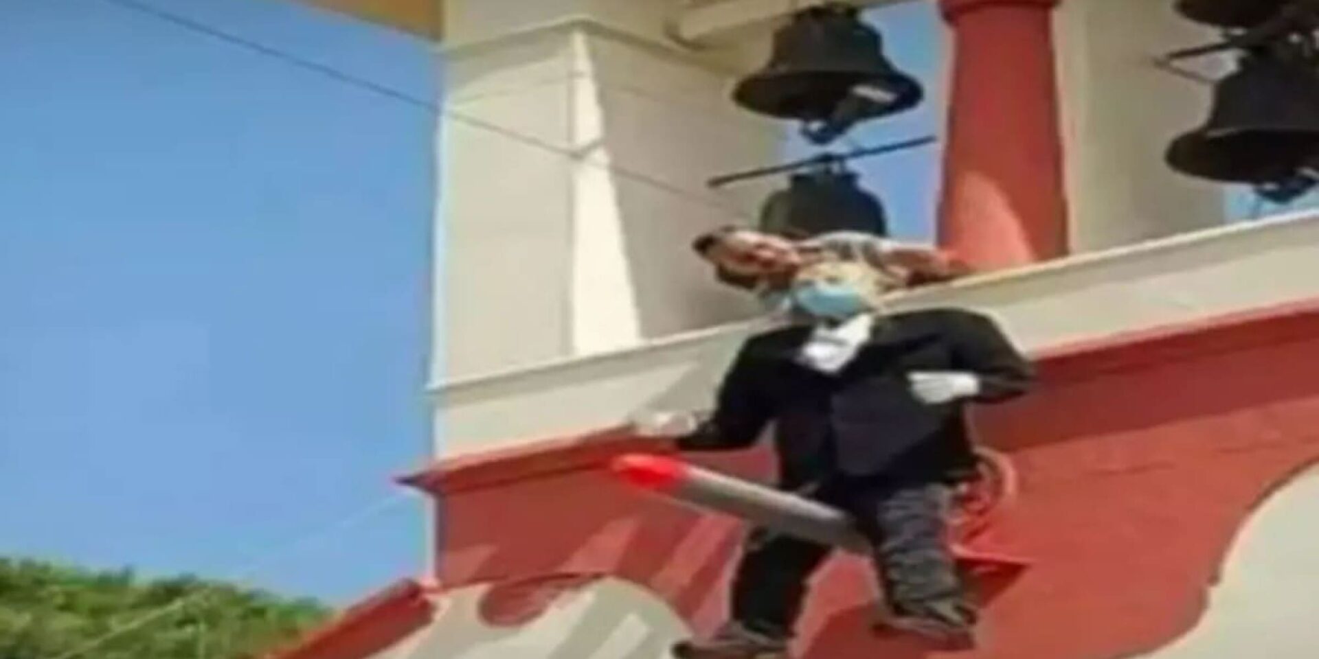 Σε Χανιά και Χαλκιδική έκαψαν τον Ιούδα… Πούτιν