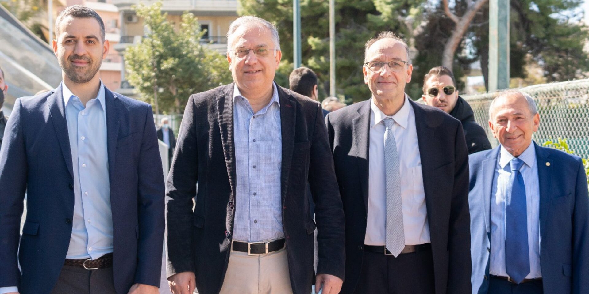 O Tάκης Θεοδωρικάκος στο κλειστό γήπεδο του Μιλώνα