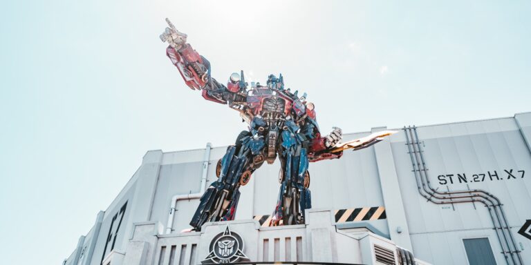 Transformers: «Σταμάτα στις τρεις ταινίες» – Η συμβουλή του Σπίλμπεργκ στον Μπέι
