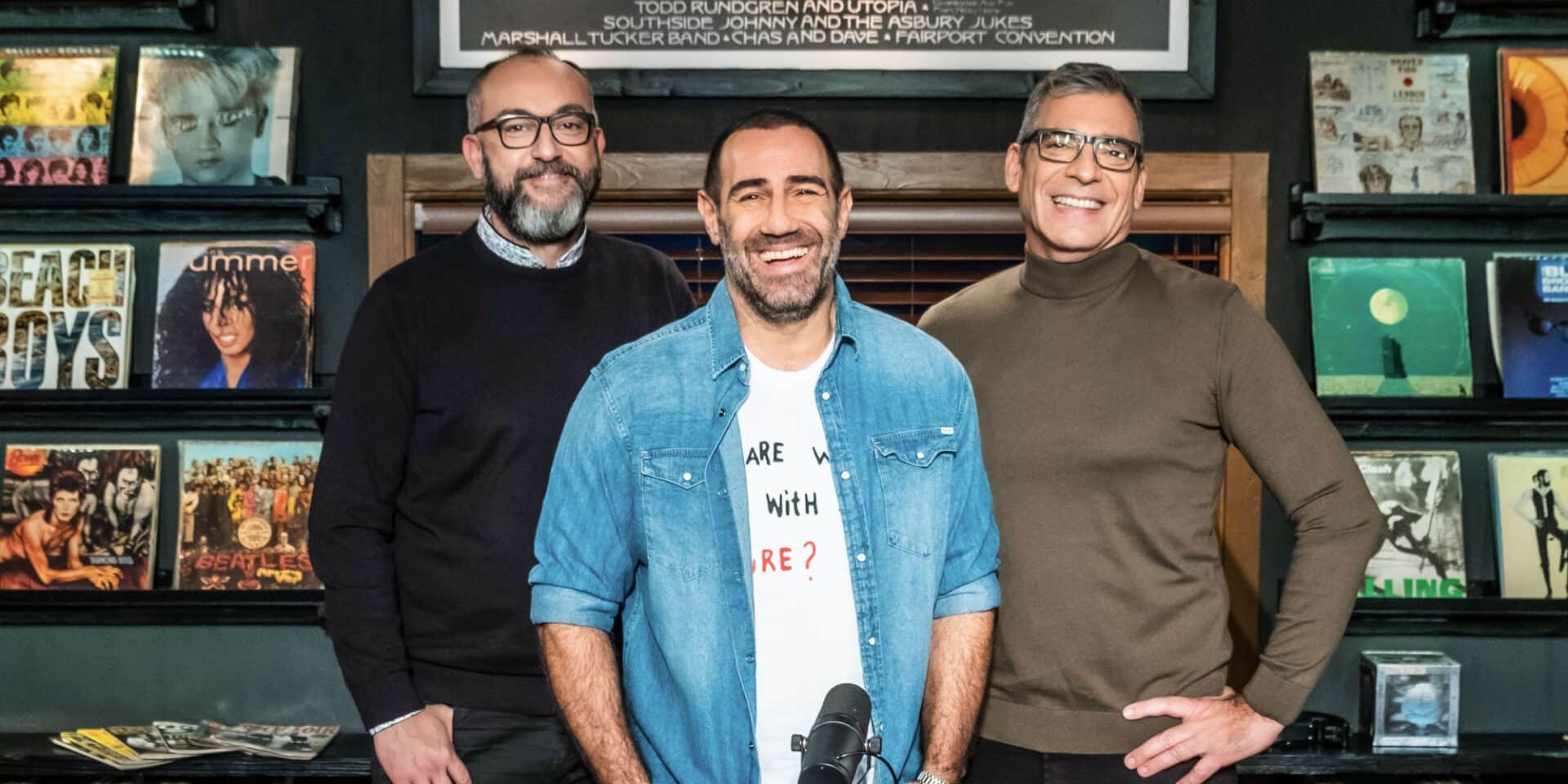 Οι παρουσιαστές της εκπομπής VINYΛΙΟ
