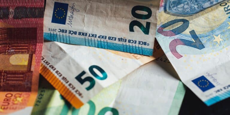 Δώρο Πάσχα: Πώς υπολογίζεται – Ποιοι οι δικαιούχοι