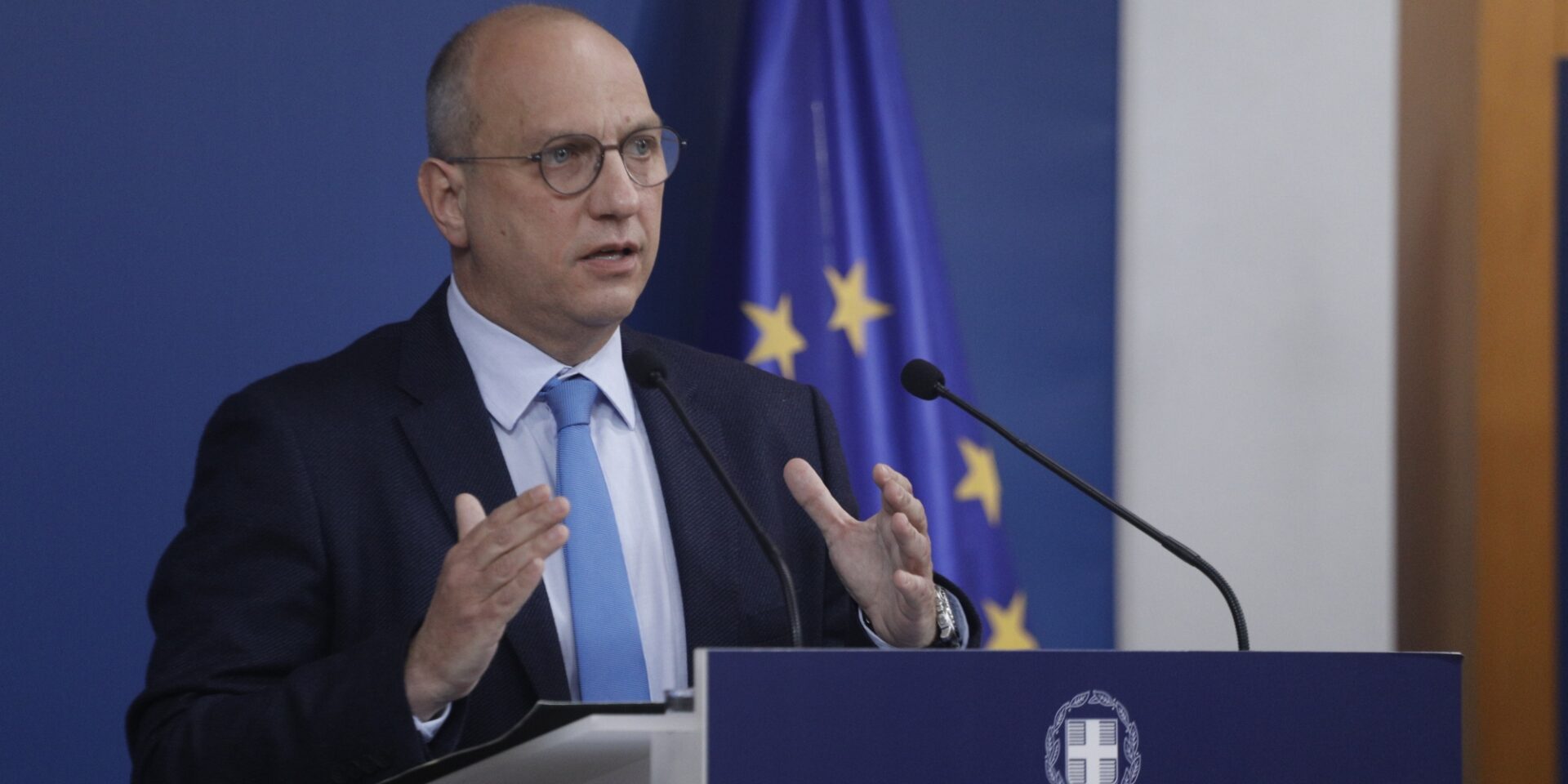 Ο κυβερνητικός εκπρόσωπος, Γιάννης Οικονόμου