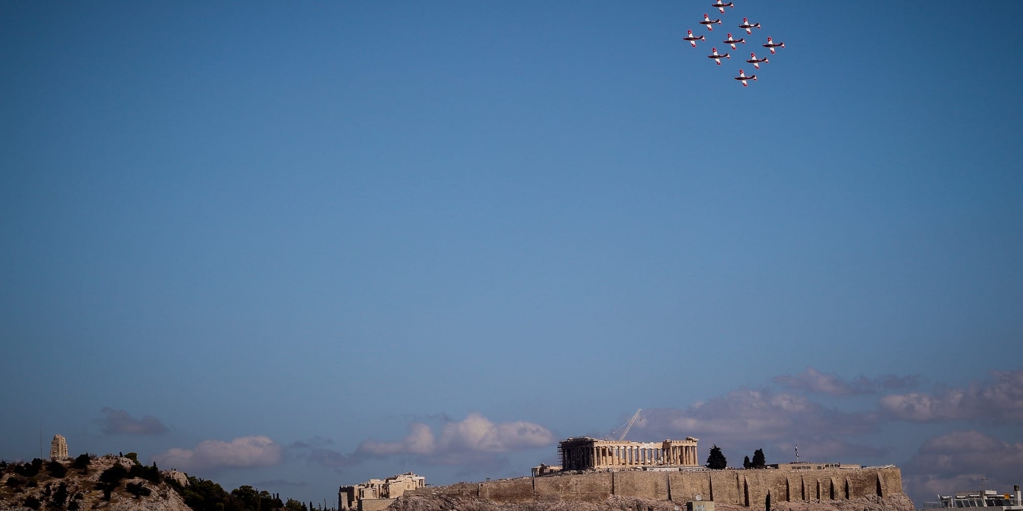 Μαχητικά αεροσκάφη πάνω από την Ακρόπολη