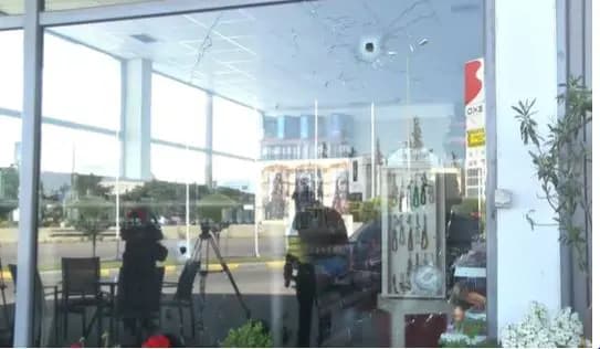Άγνωστοι γάζωσαν με σφαίρες το βενζινάδικο του Προέδρου Βενζινοπωλών Θεσσαλονίκης (εικόνες)