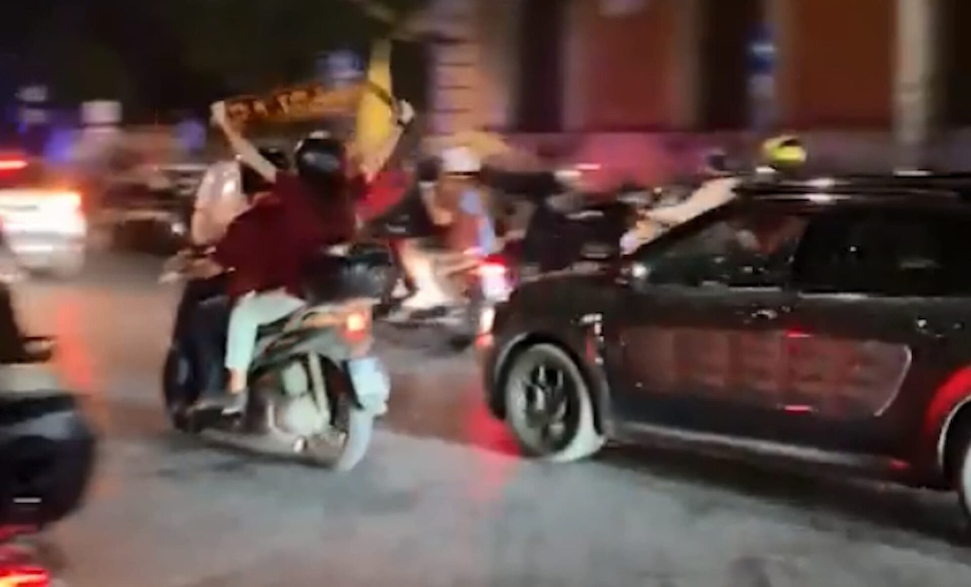 Οπαδοί της Ρόμα πανηγυρίζουν