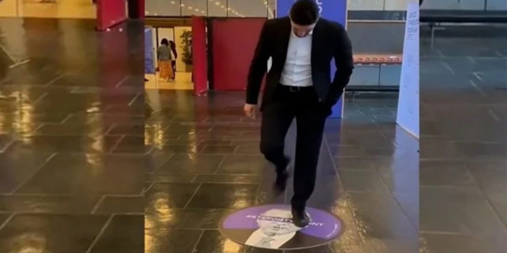 Ο Ενές Καντέρ