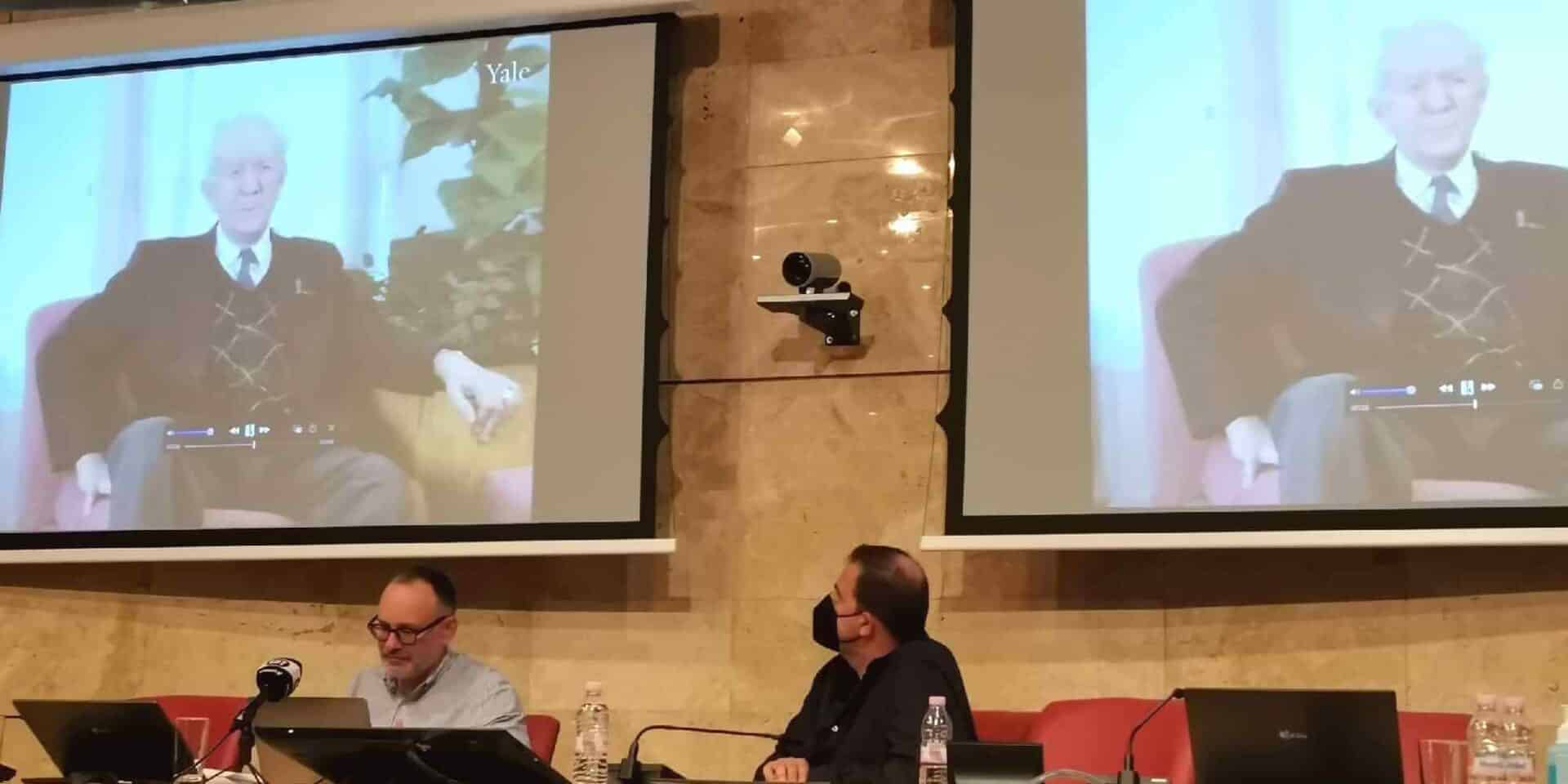 O Στήβεν Νέρον διευθυντής του Αρχείου Προφορικών Μαρτυριών