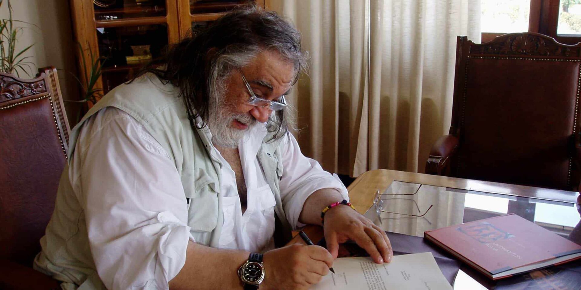 O Βαγγέλης Παπαθανασίου