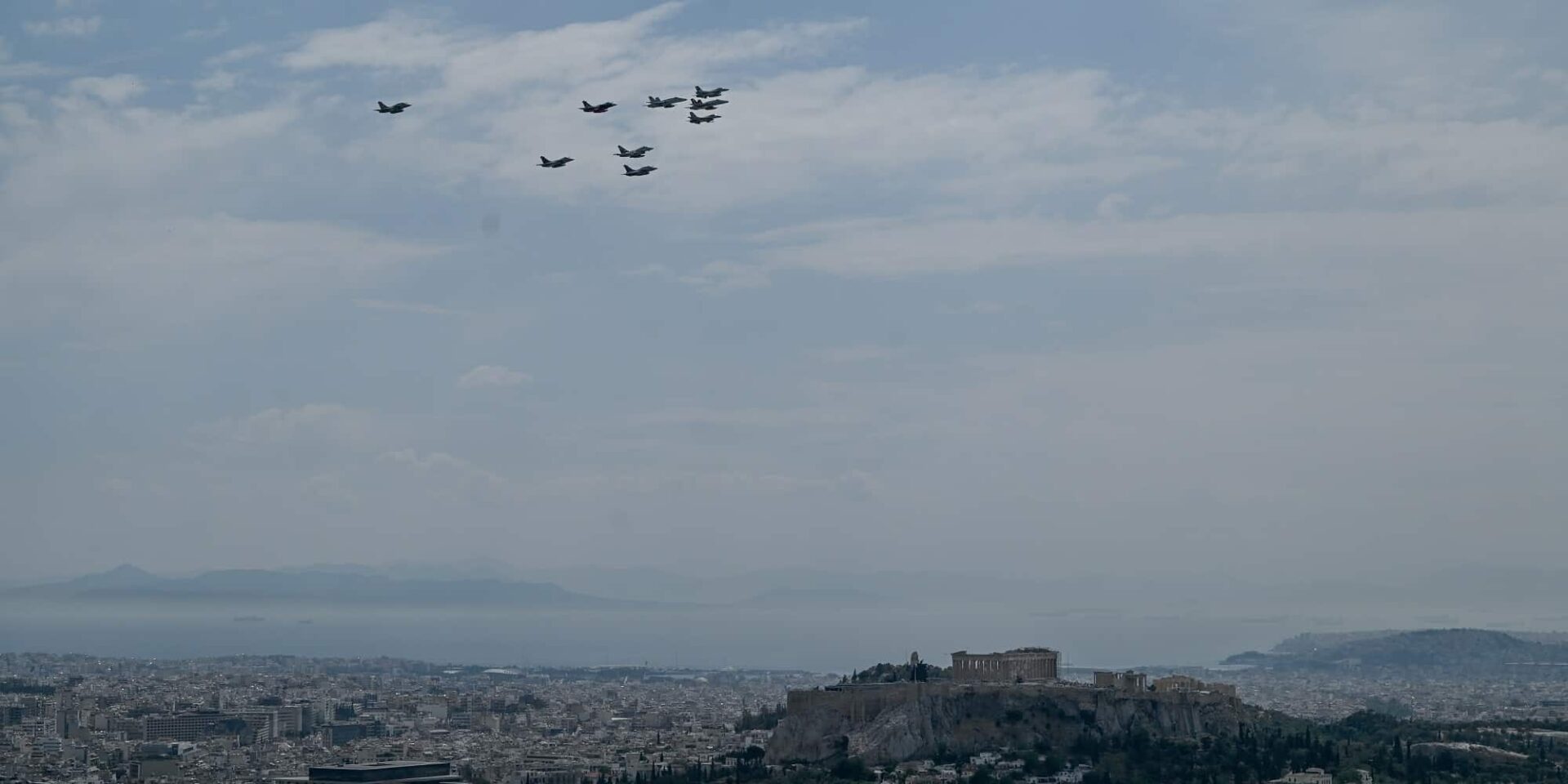 F-16 και Rafale πάνω από την Ακρόπολη