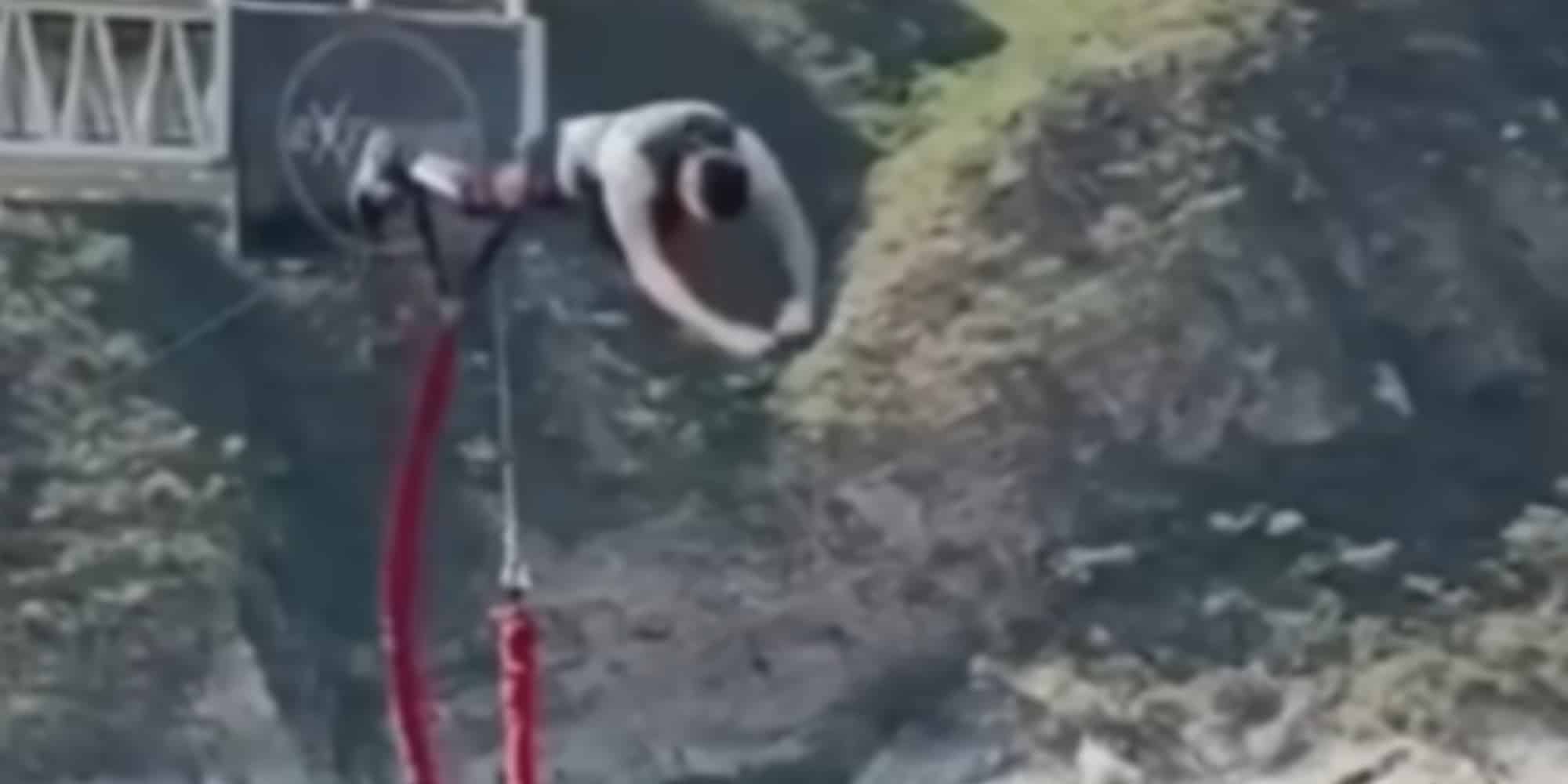 Ο άνδρας που κάνει bungee jumping στην Αργεντινή