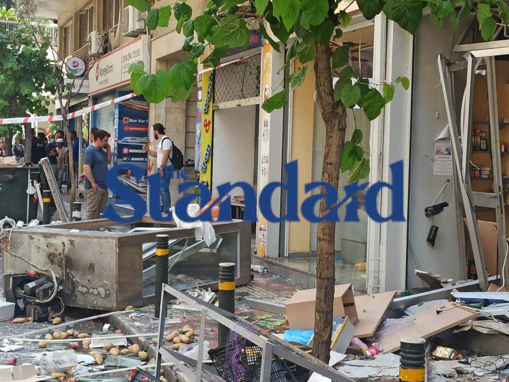 Έκρηξη σε κατάστημα στο κέντρο της Αθήνας