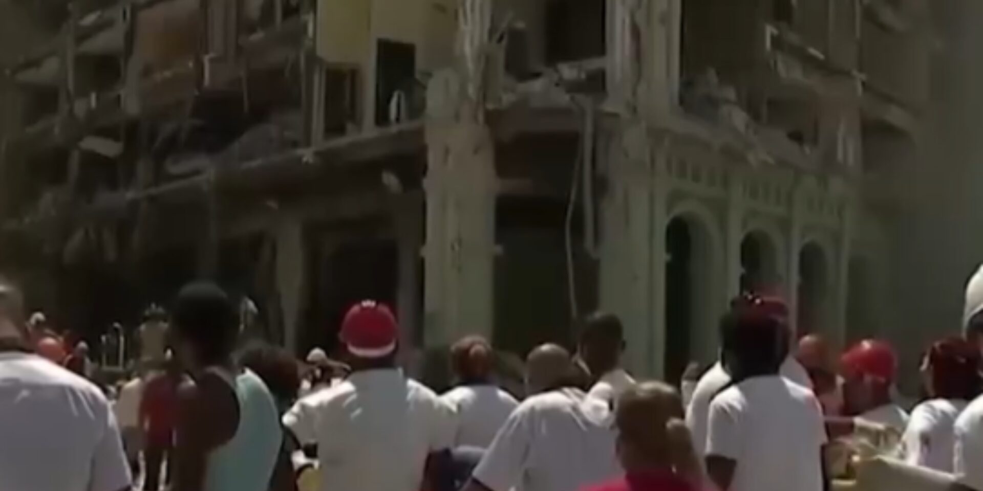 Το ξενοδοχείο Saratoga μετά την έκρηξη