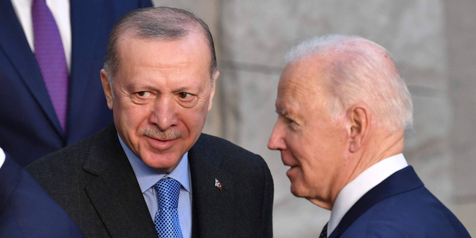 Ο Ρετζέπ Ταγίπ Ερντογάν και ο Τζο Μπάιντεν σε Σύνοδο του ΝΑΤΟ