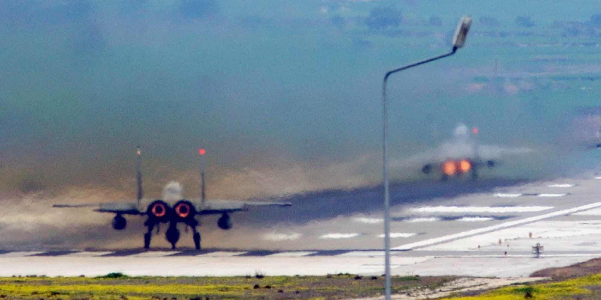 F-16 απογειώνονται από στρατιωτική βάση στην Τουρκία