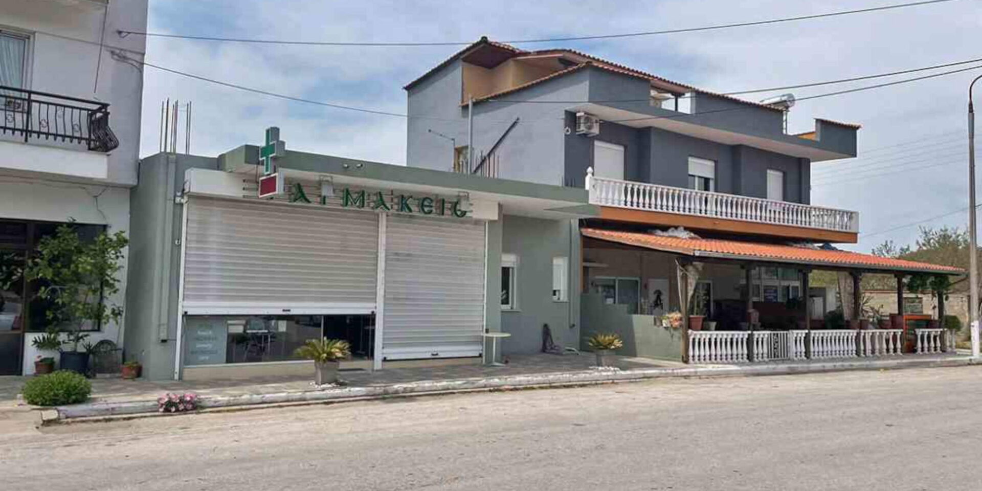 Το φαρμακείο της 43χρονης, που υπήρξε ένα ακόμη θύμα στη λίστα των θυμάτων από γυναικοκτονία στην Καβάλα