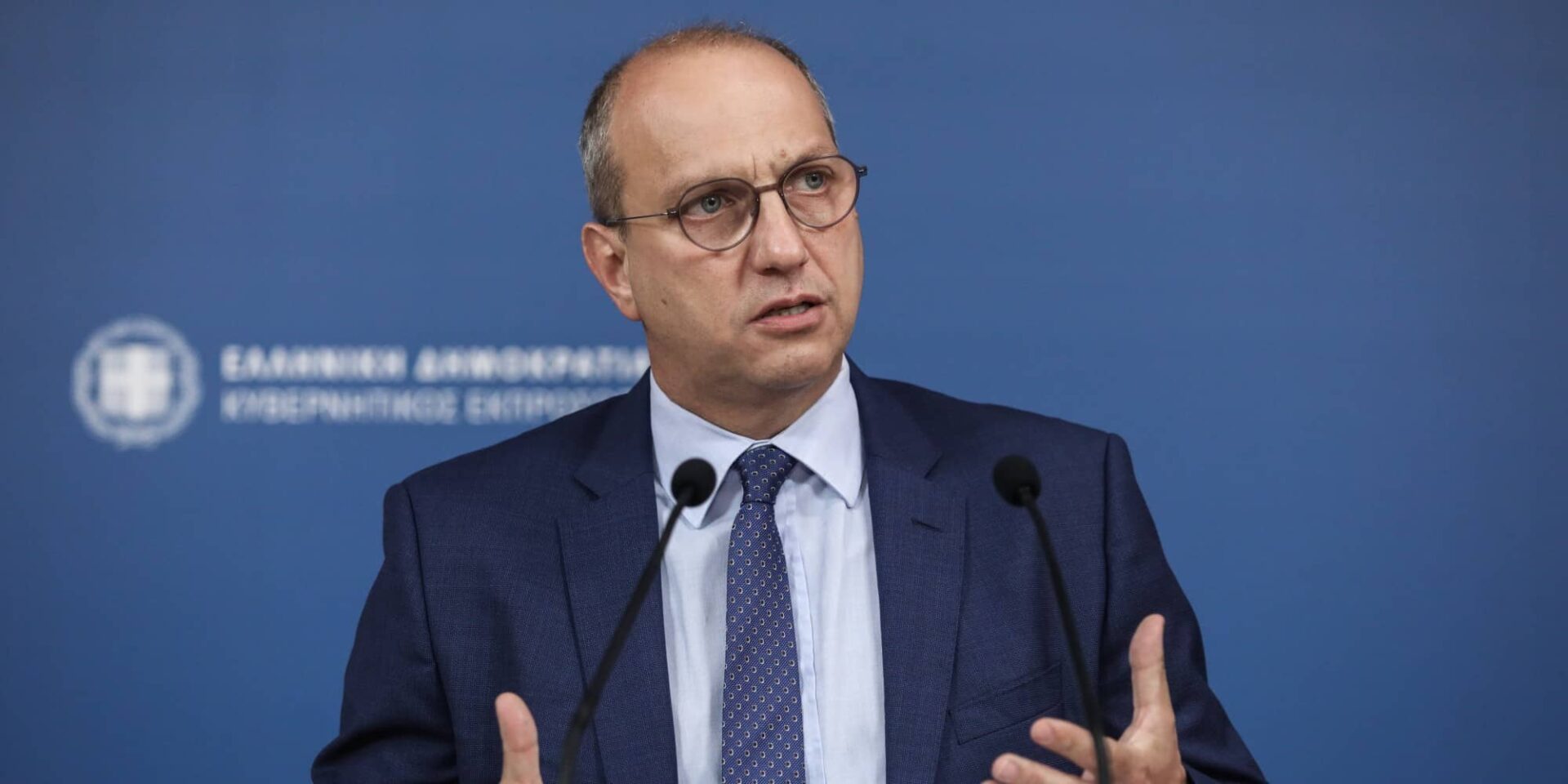 Ο κυβερνητικός εκπρόσωπος, Γιάννης Οικονόμου