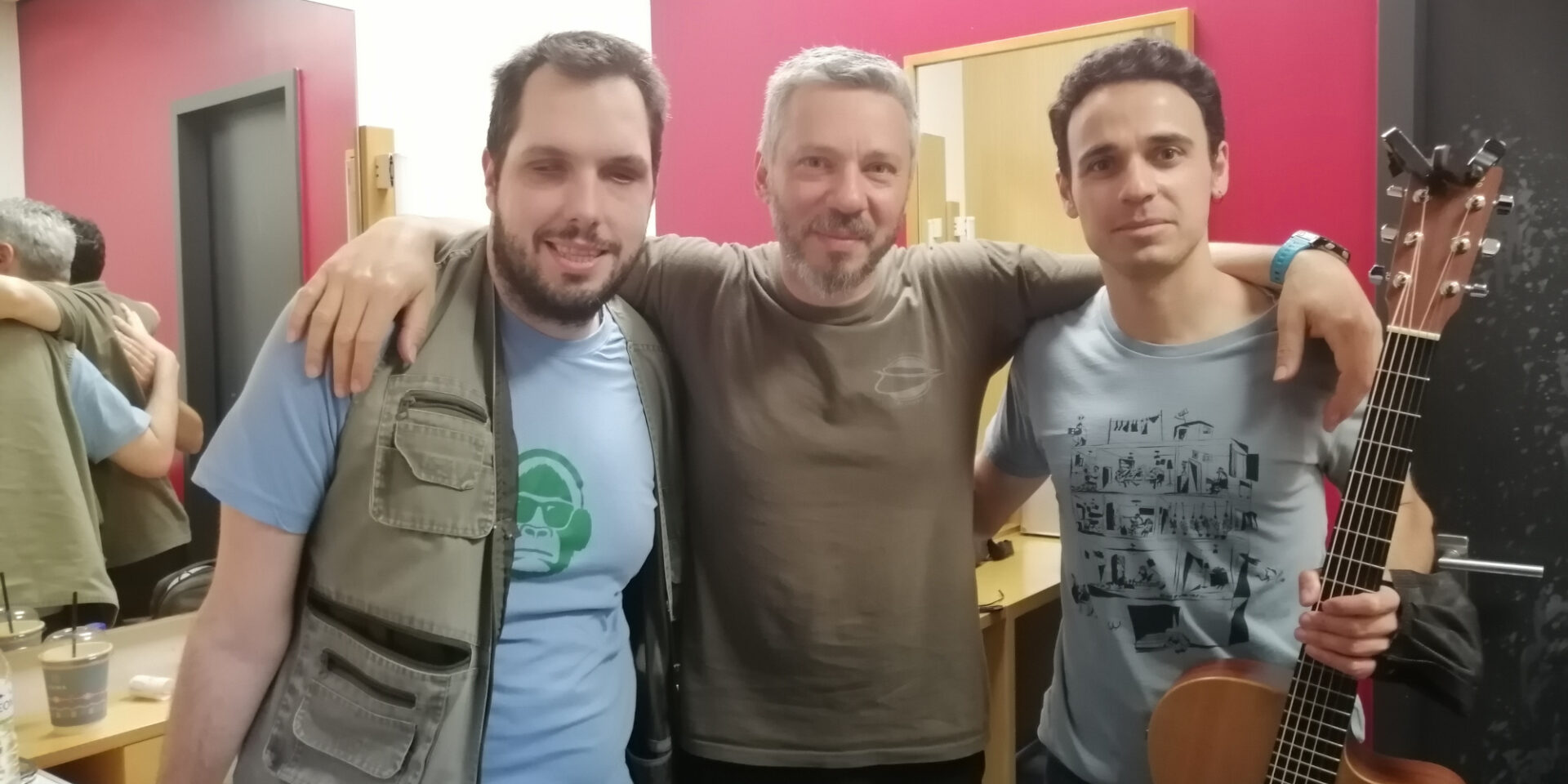 Οι τρεις μουσικοί της βραδιάς Θοδωρής Τσάτσος – Αλκίνοος Ιωαννίδης – Δημήτρης Ιλεμόσογλου