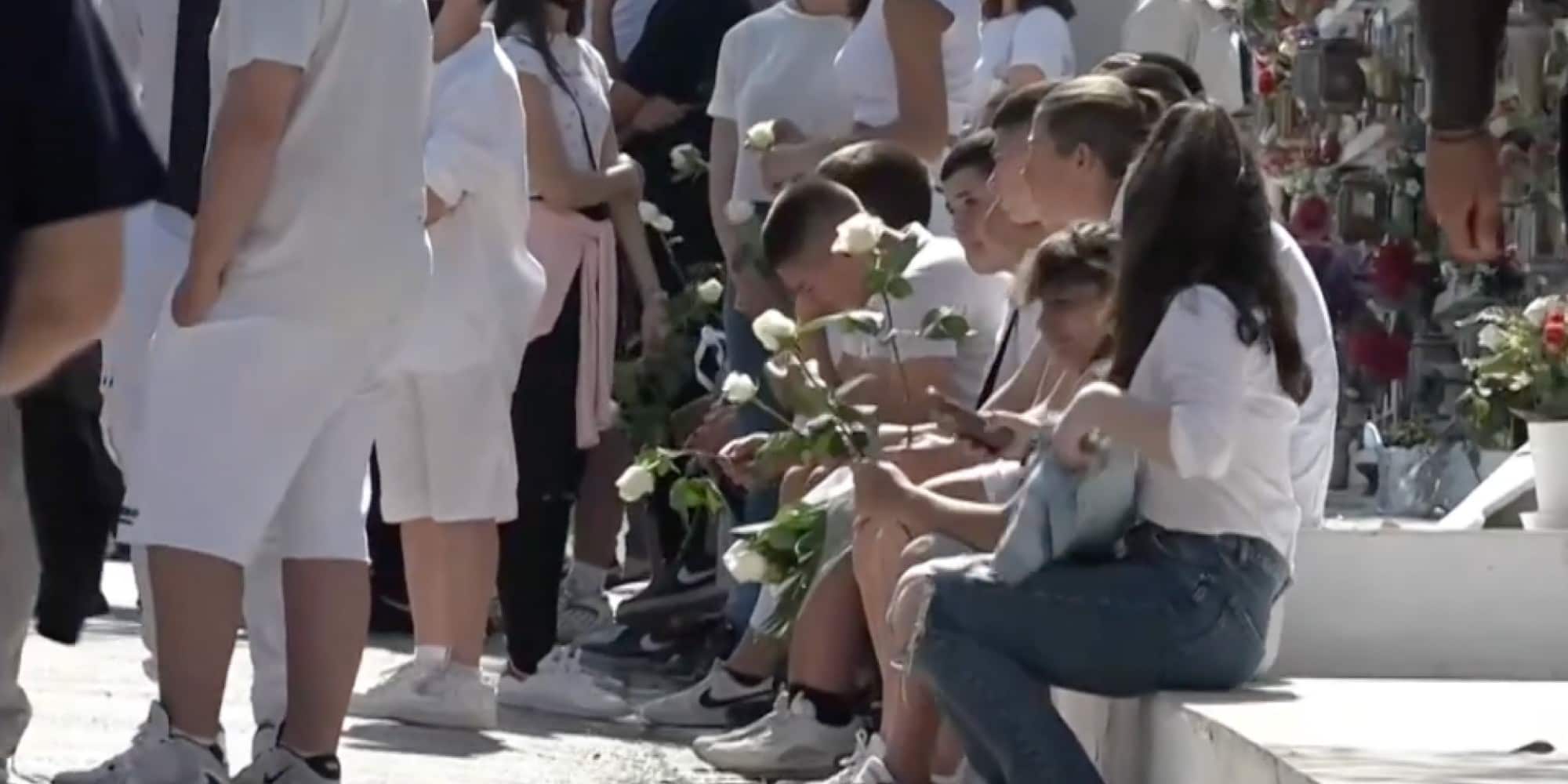 Η κηδεία του 14χρονου στον Κολωνό