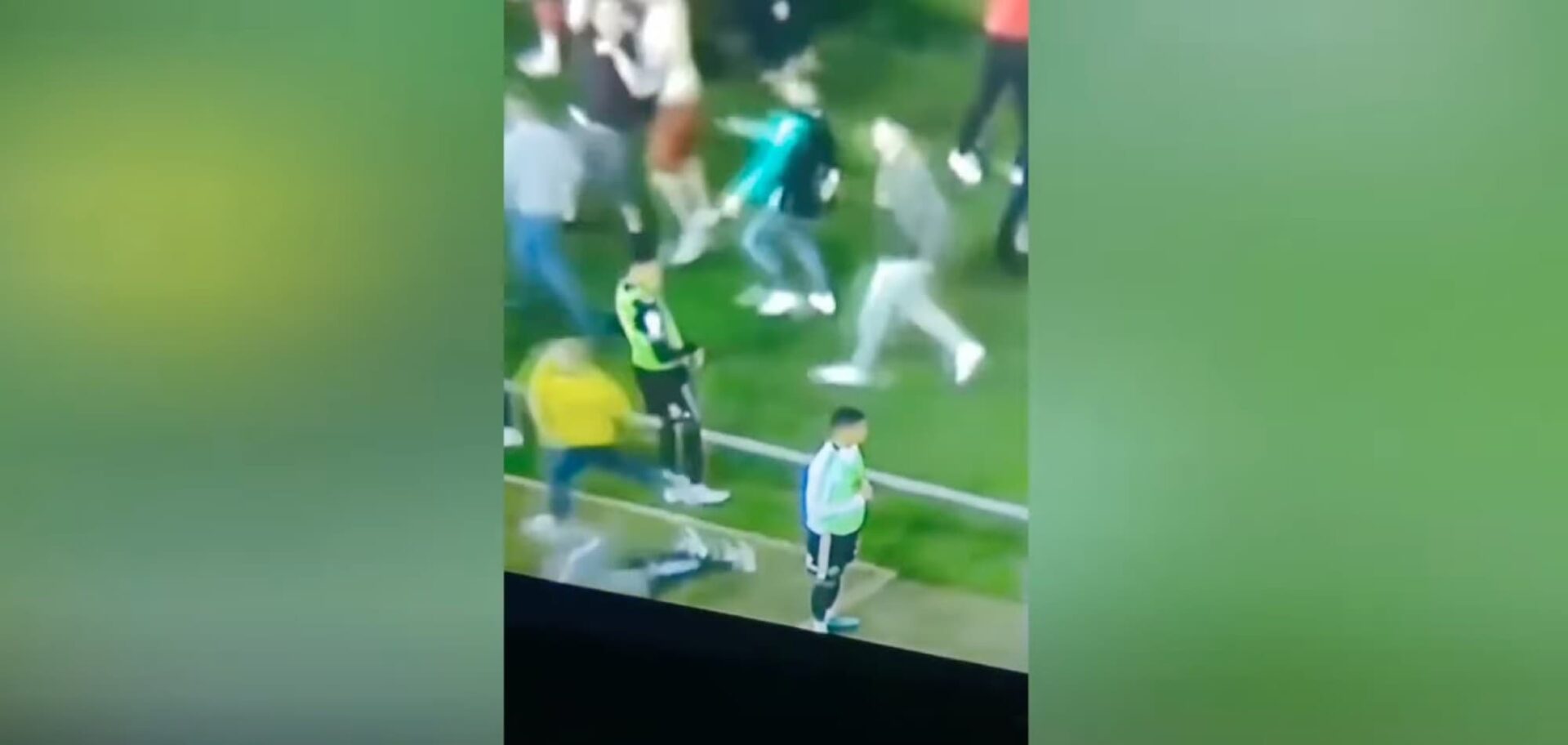Οπαδός της Νότιγχαμ Φόρεστ χτύπησε με το κεφάλι τον αρχηγό της Σέφιλντ Γιουνάιτεντ, Μπίλι Σαρπ
