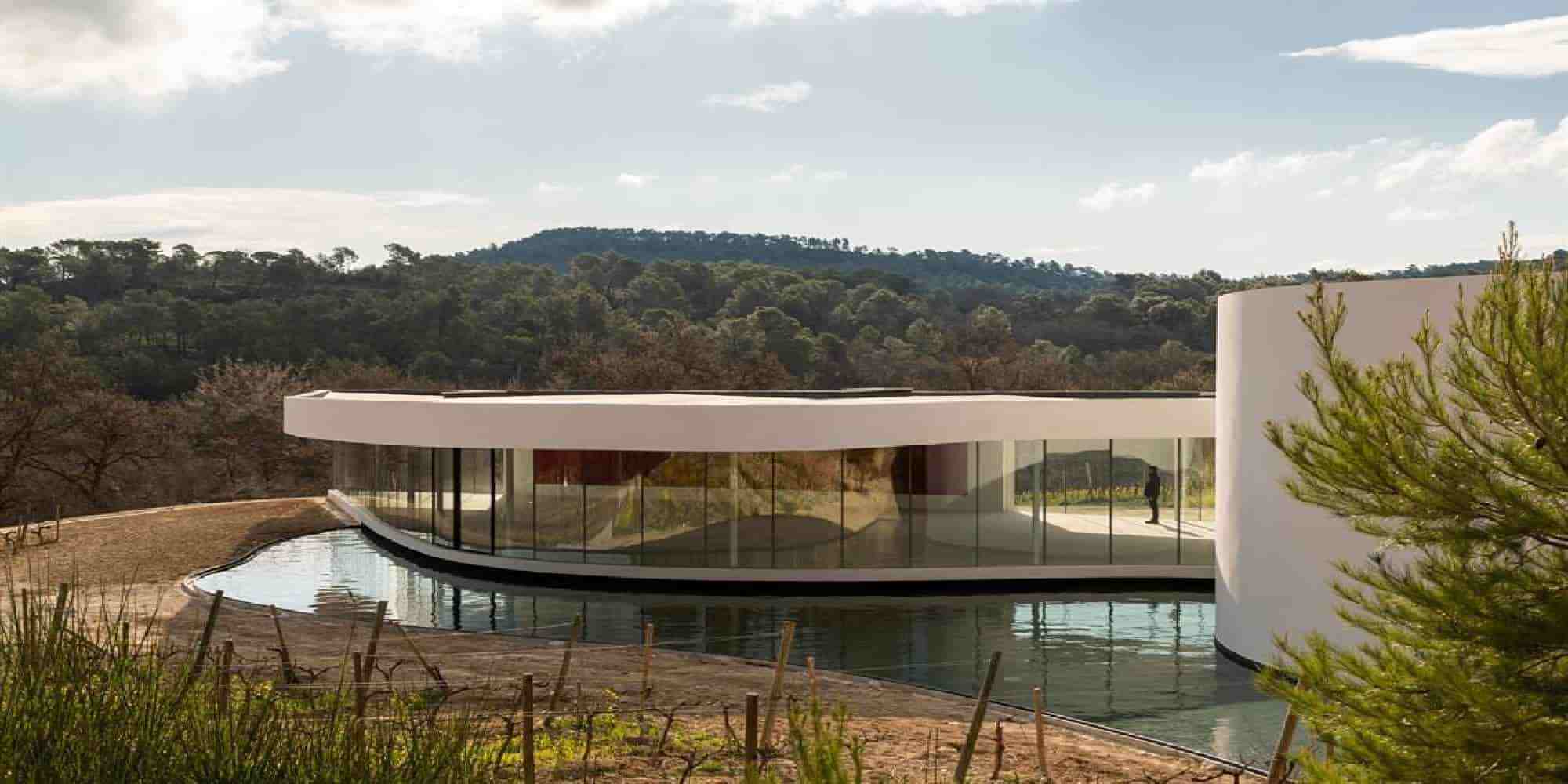 Οι αμπελώνες του Chateau La Coste «δια χειρός» Oscar Niemeyer