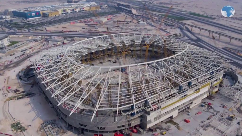 Εργασίες σε γήπεδο για το Μουντιάλ 2022 στο Κατάρ