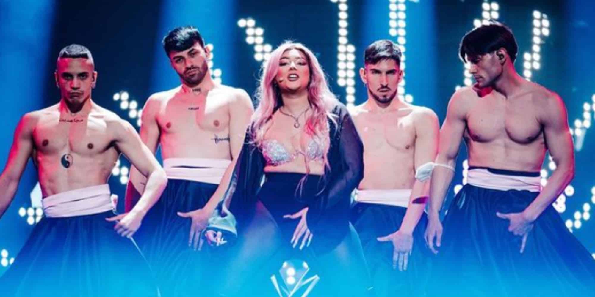 Σάλος στη Eurovision: Κατέβασαν φωτογραφίες της Αλβανίας και ζήτησαν αλλαγή στην χορογραφία (εικόνες & βίντεο)