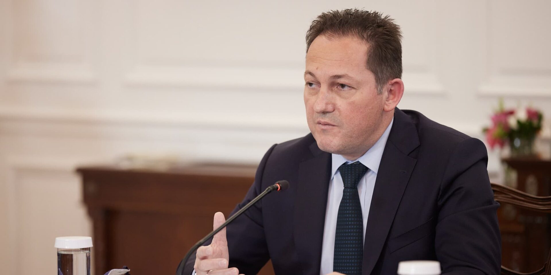 Ο αναπληρωτής υπουργός Εσωτερικών, Στέλιος Πέτσας