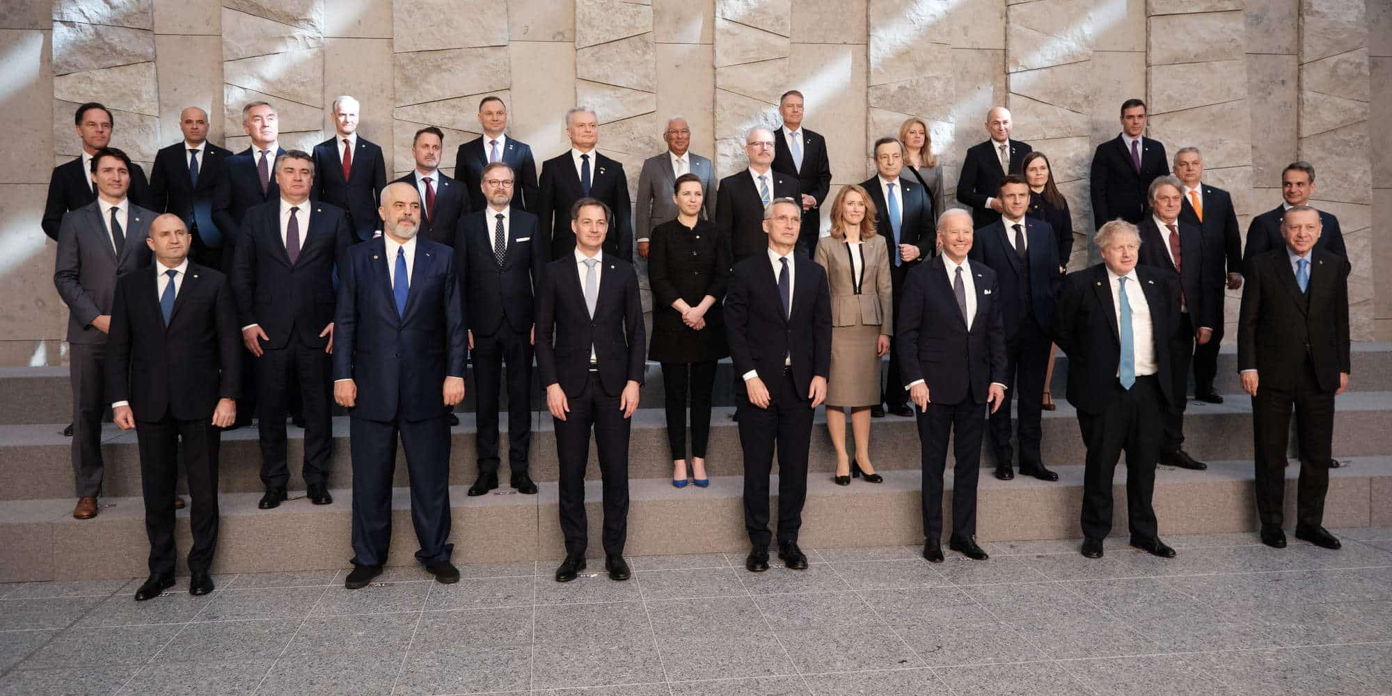 Οι ηγέτες των «27» κρατών μελών της ΕΕ σε παλιότερη Σύνοδο Κορυφής