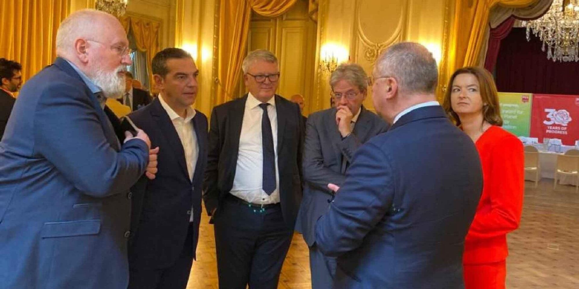 Ο Αλέξης Τσίπρας στην προπαρασκευαστική Σύνοδο των Ευρωπαίων Σοσιαλιστών