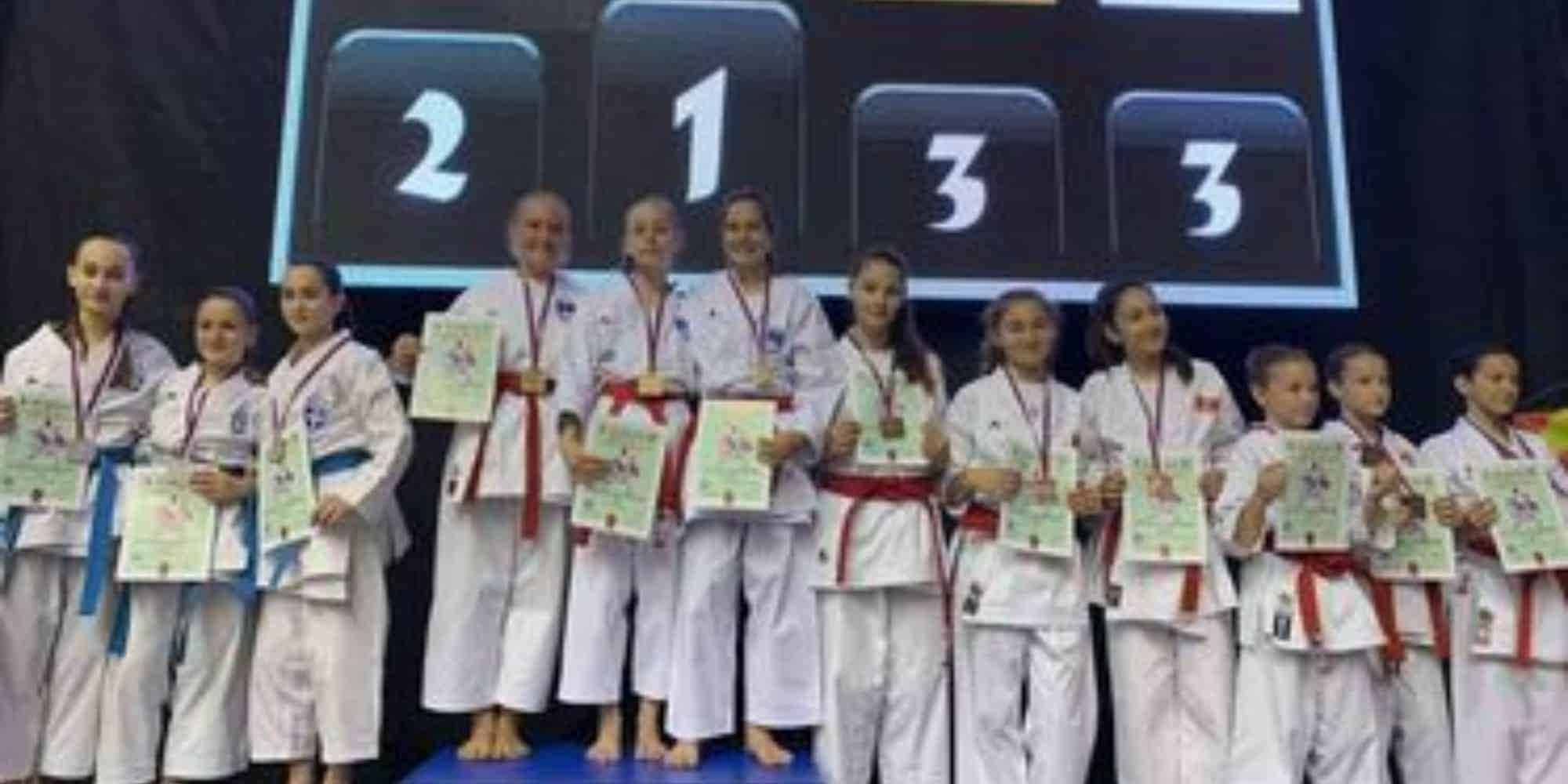 Ellada Karate 6 6 22 - 25 μετάλλια για την Ελλάδα στο Βαλκανικό (εικόνα)