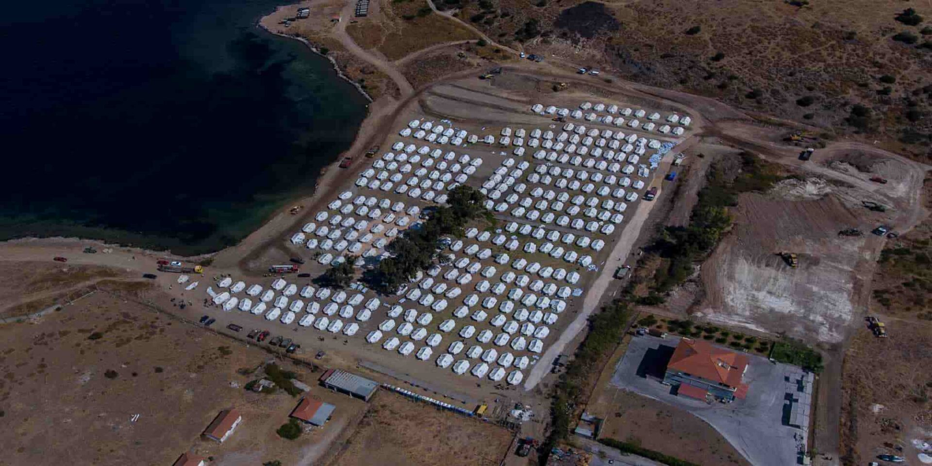 H δομή του Καρά Τεπέ στην Μυτιλήνη