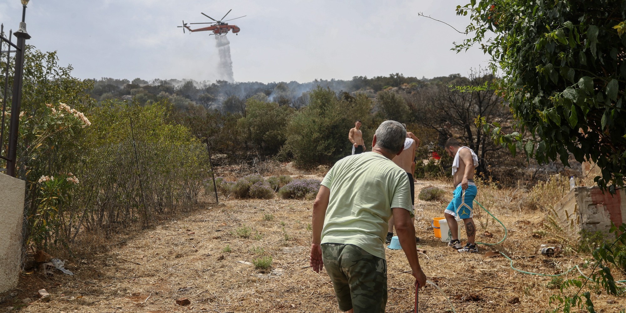 Πυρκαγιά στον οικισμό Αγ. Ιωάννης στην Λούτσα