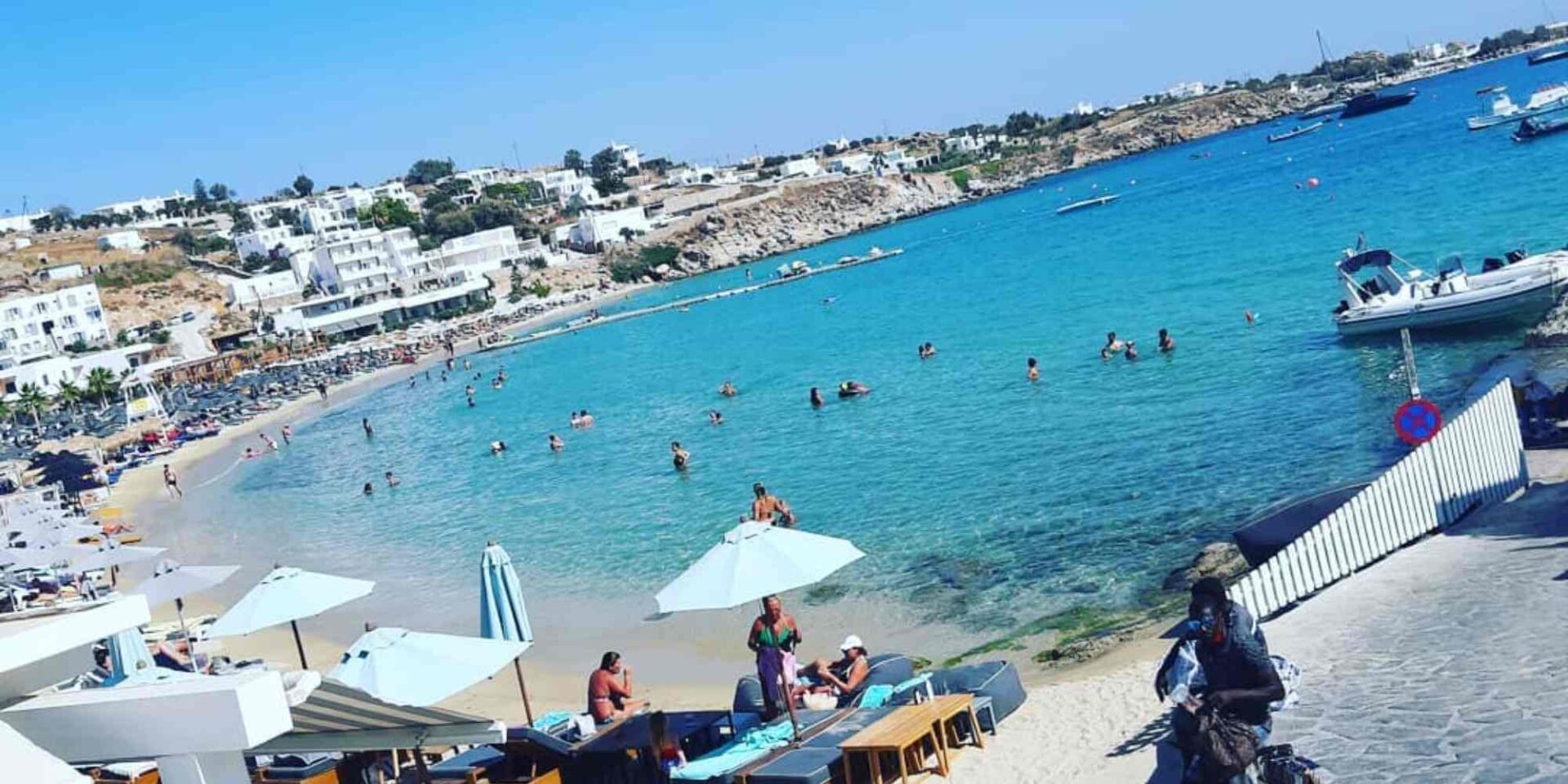 Παραλία Πλατύς Γιαλός στη Μύκονο