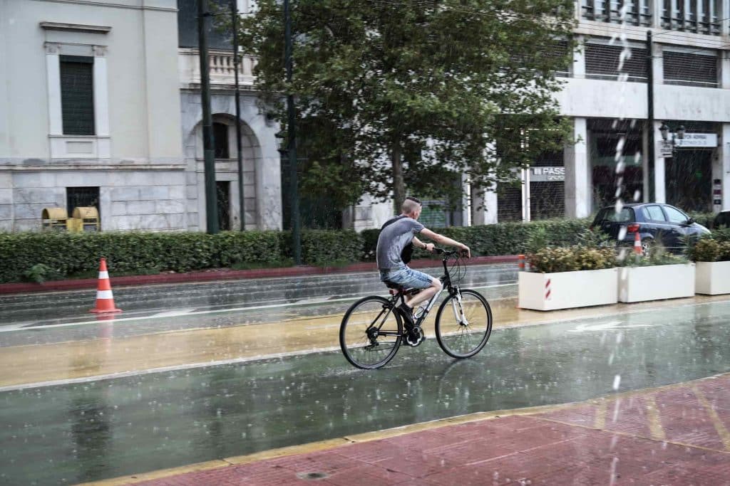 Ποδήλατο στη βροχή