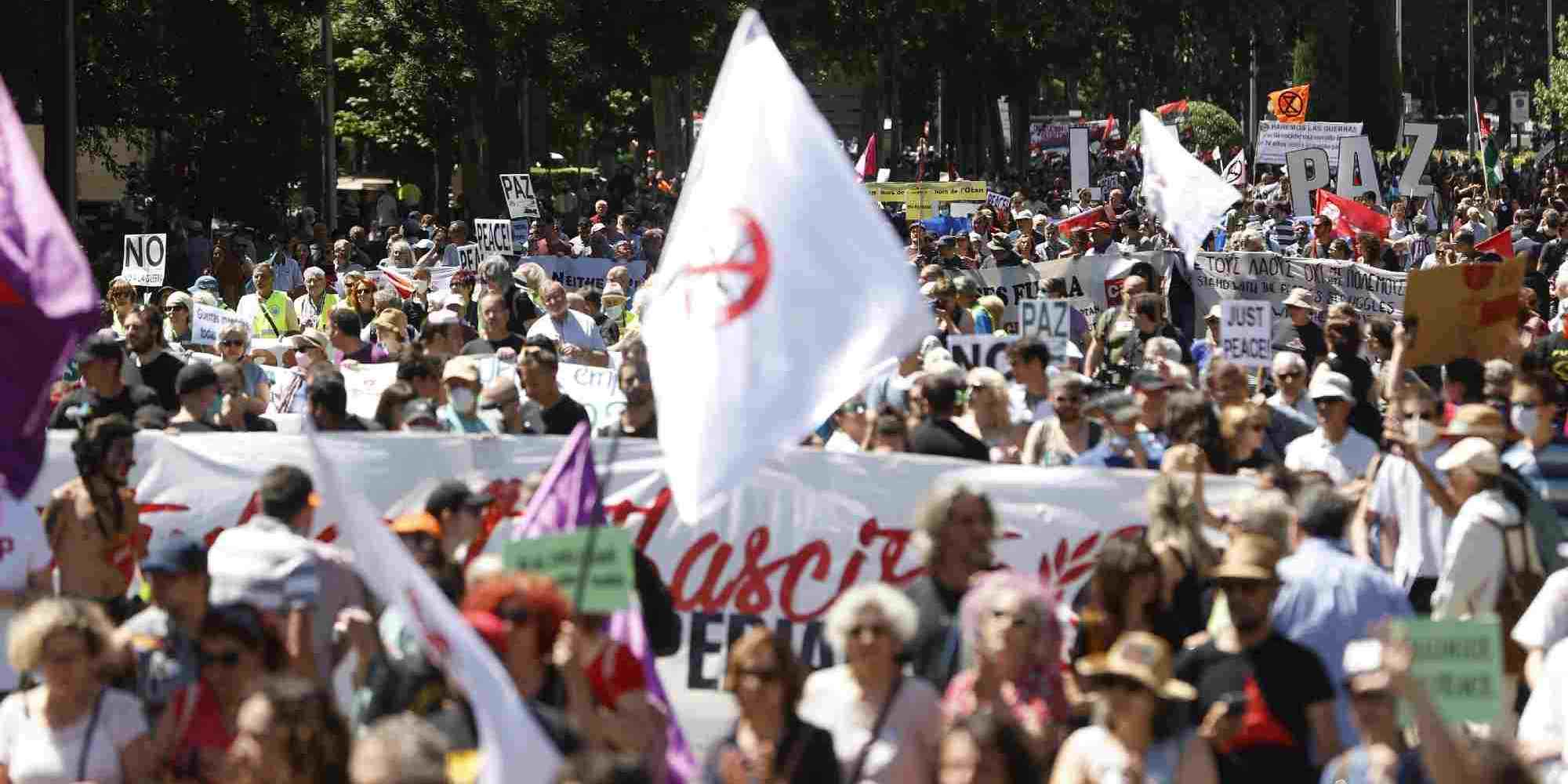 Διαδηλωτές στην Ισπανία κατά της Συνόδου Κορυφής