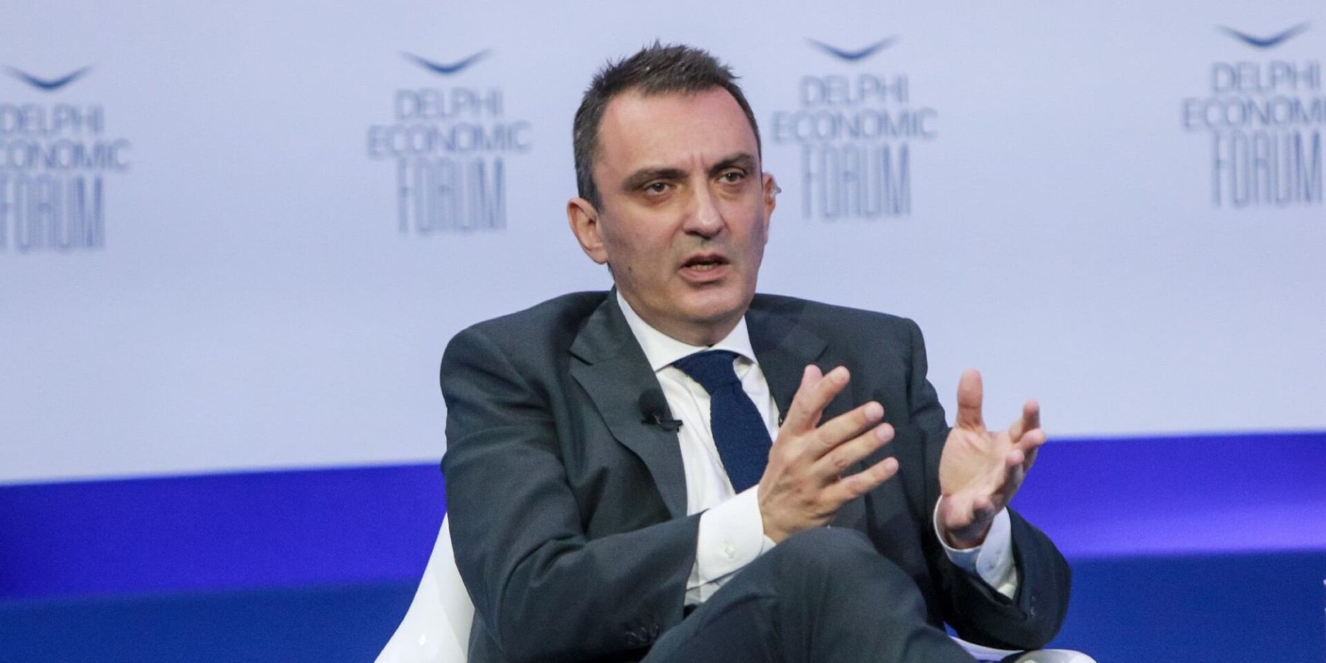O Θανάσης Μπακόλας